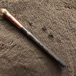 LUXIE 140 tapered detail makeup brush